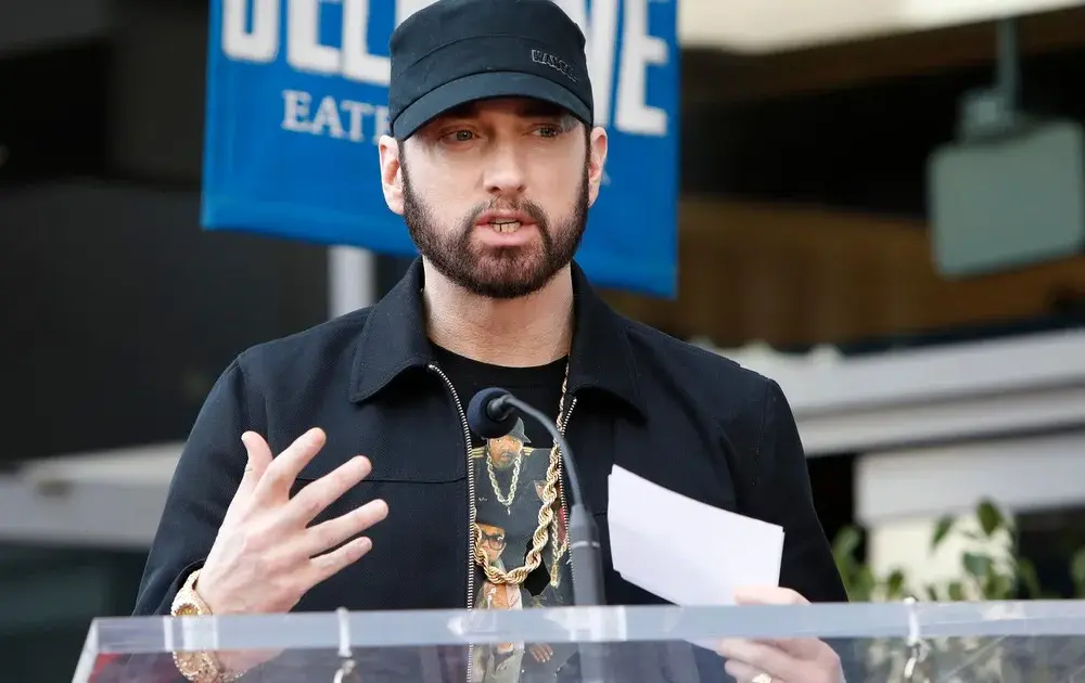 Eminem jak się nazywa? Odkryj prawdziwe imię rapera!