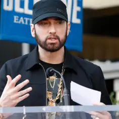 Eminem jak się nazywa? Odkryj prawdziwe imię rapera!