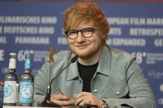 Skąd pochodzi Ed Sheeran? Odkryj jego fascynujące korzenie